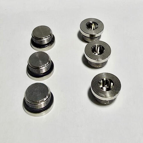 plug met inbus mengpistool 2K injectie pomp